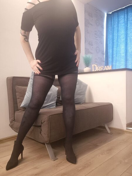 Blonda reala matura cu forme. 39 ani. Cititi tot anuntul.